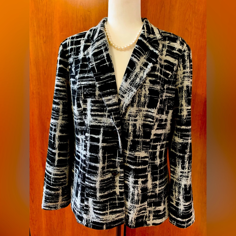 Elegant Amanda Women’s Blazer – Size L – Black & White / NWOT - Picture 3 of 8